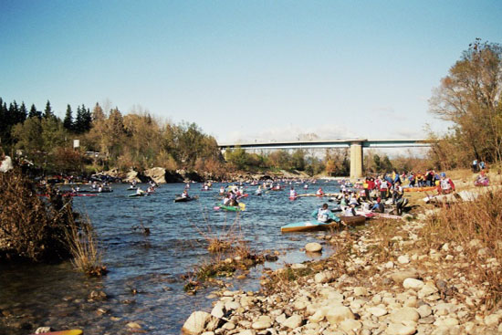 la rivire avant le pont